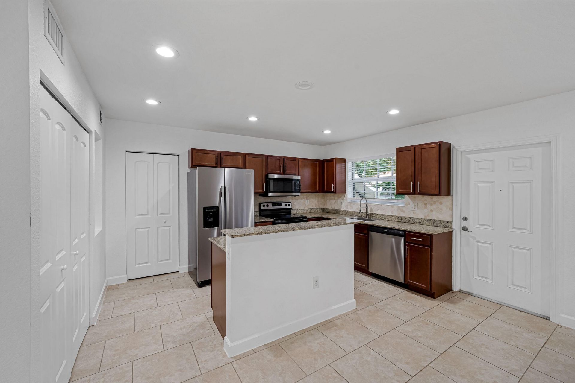 3525 NW 114th Lane, Unit 3529, Coral Springs, FL 33065 Photo