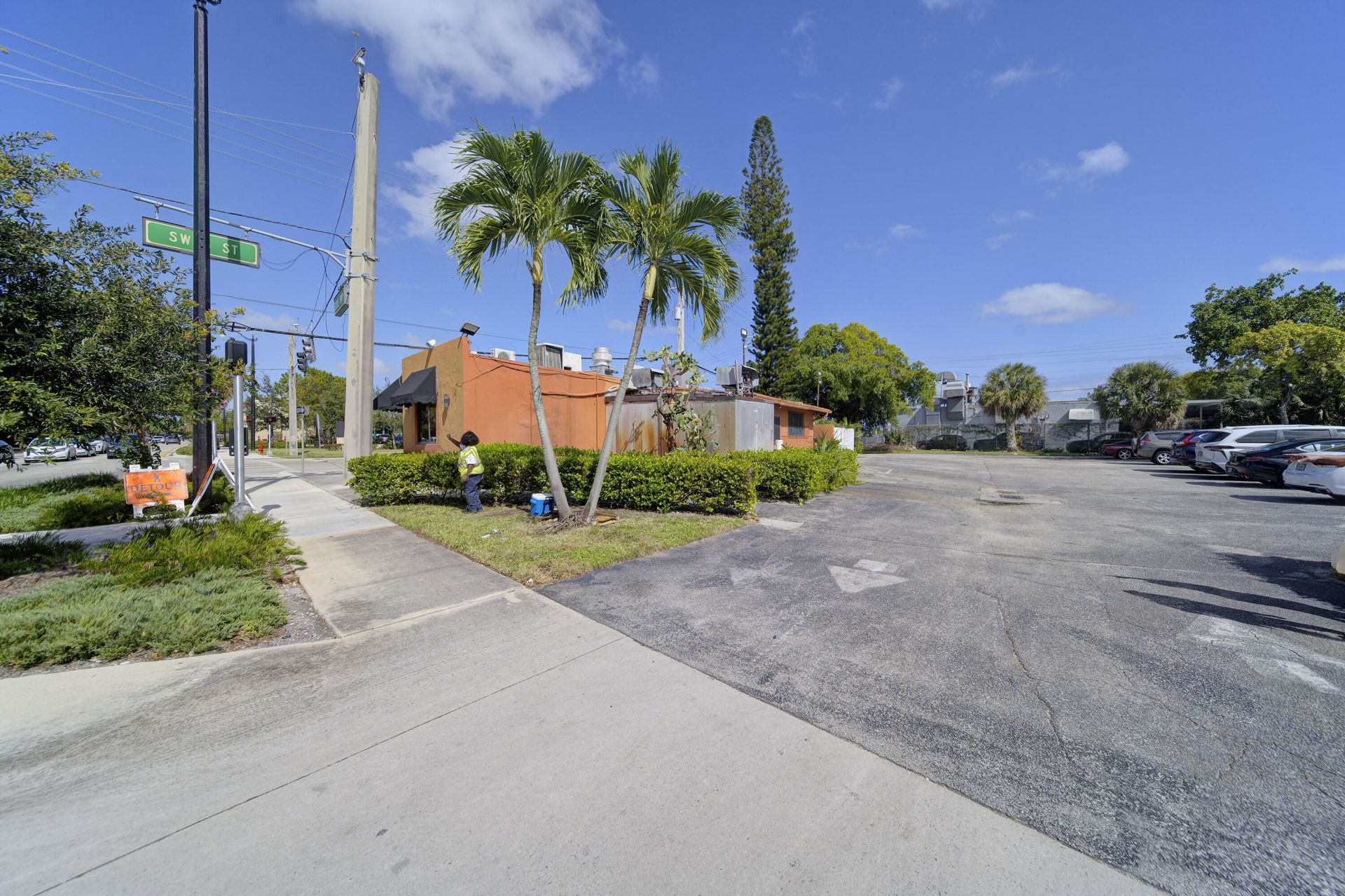 600 S Dixie Hwy W W, Pompano Beach, FL 33097 Photo