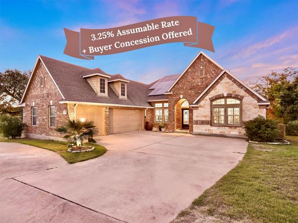 300 Wesley Ridge DR, Spicewood, TX 78669