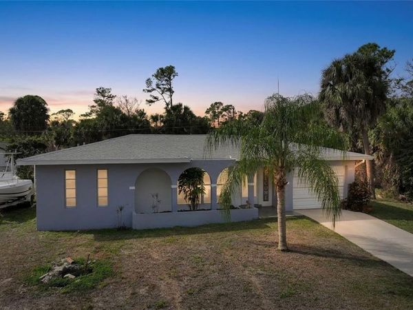 15223 CHAMBERLAIN BOULEVARD , PORT CHARLOTTE, FL 33953