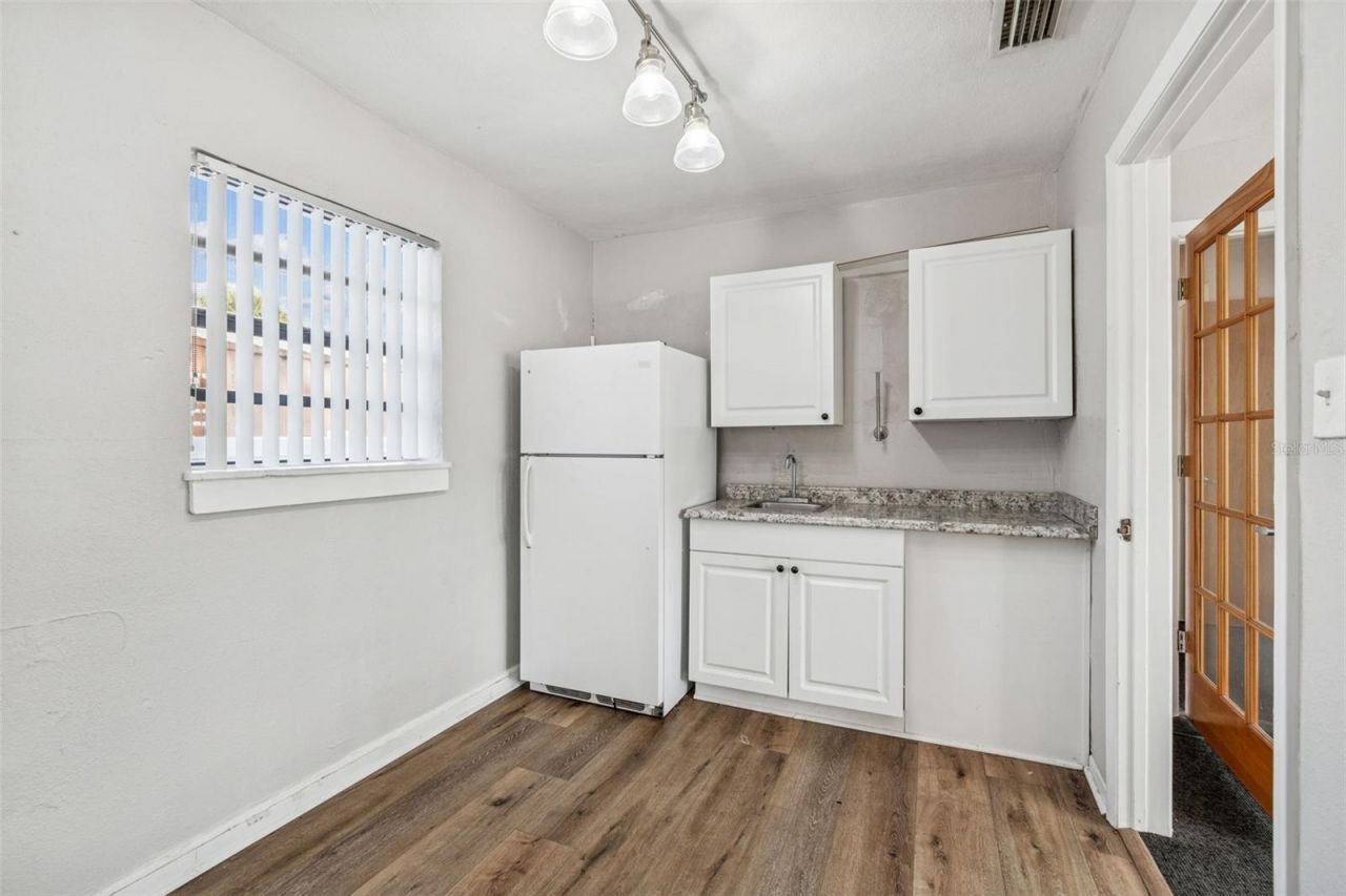 801 49th Street N, Saint Petersburg, FL 33710 Photo