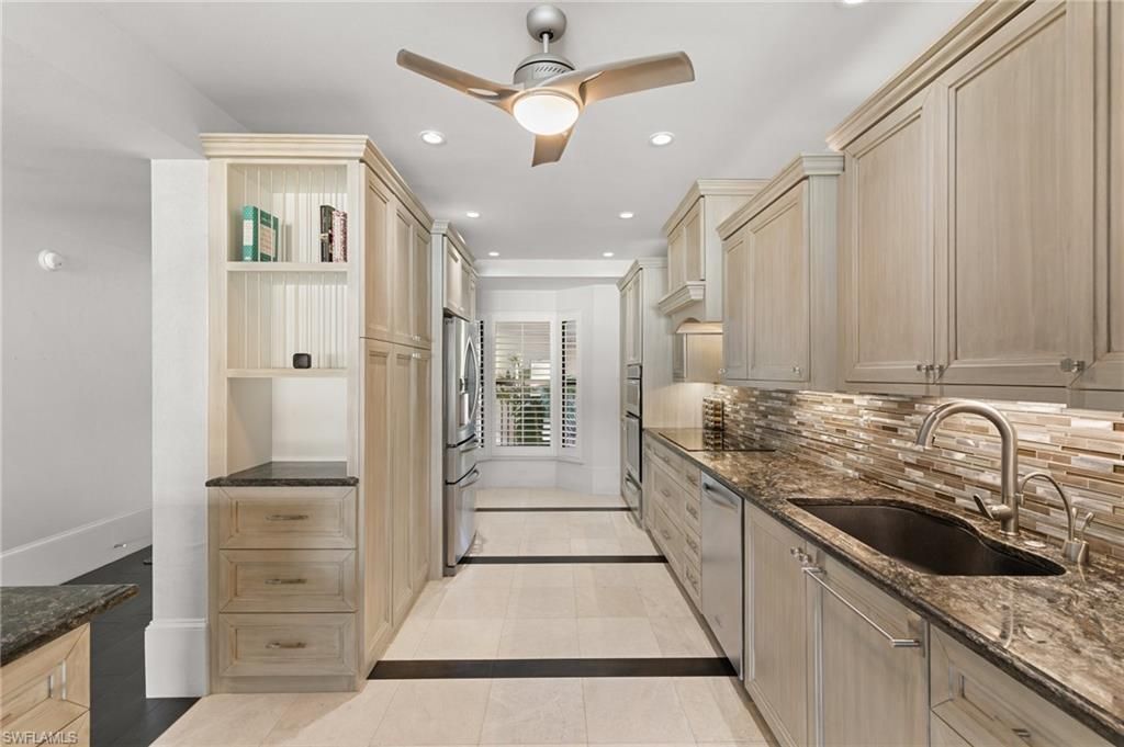 406 La Peninsula Blvd, Unit 406, Naples, FL 34113 Photo