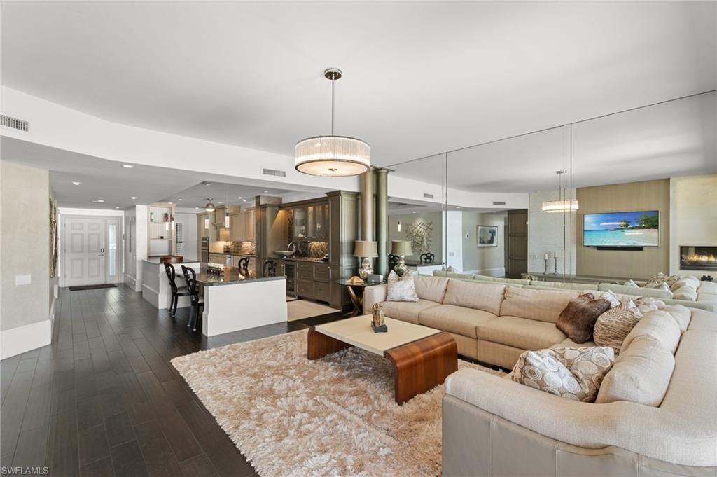 406 La Peninsula Blvd, Unit 406, Naples, FL 34113 Photo