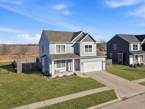 3409 Hawthorn Drive SW, Bondurant, IA 50035