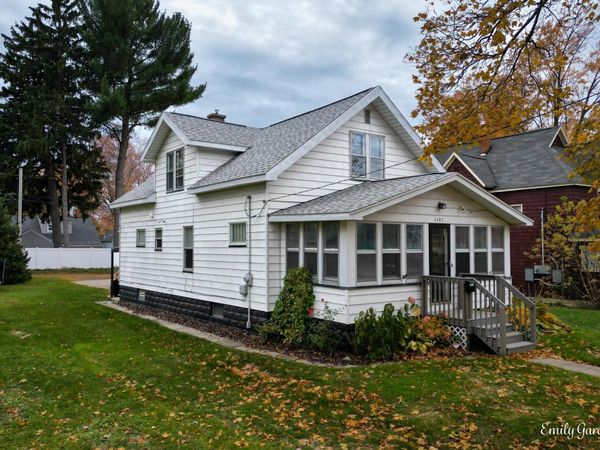 1151 W Dale Avenue, Muskegon, MI 49441