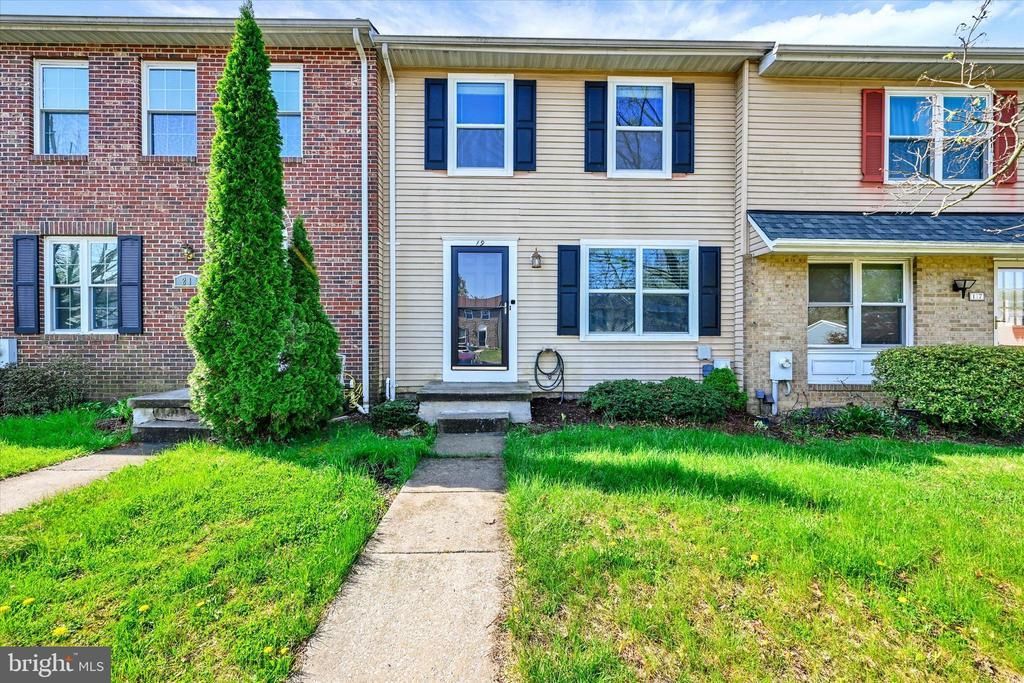 19 Derwood Court, Parkville, MD 21234 Main Photo