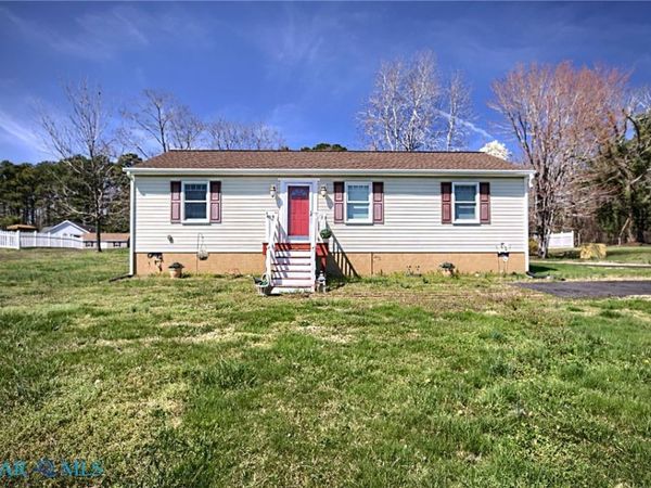 1836 Irvington Road, Weems, VA 22576