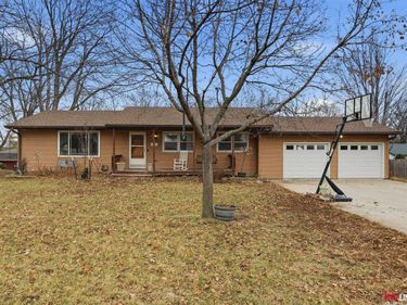 630 Maple Street, Hickman, NE 68372