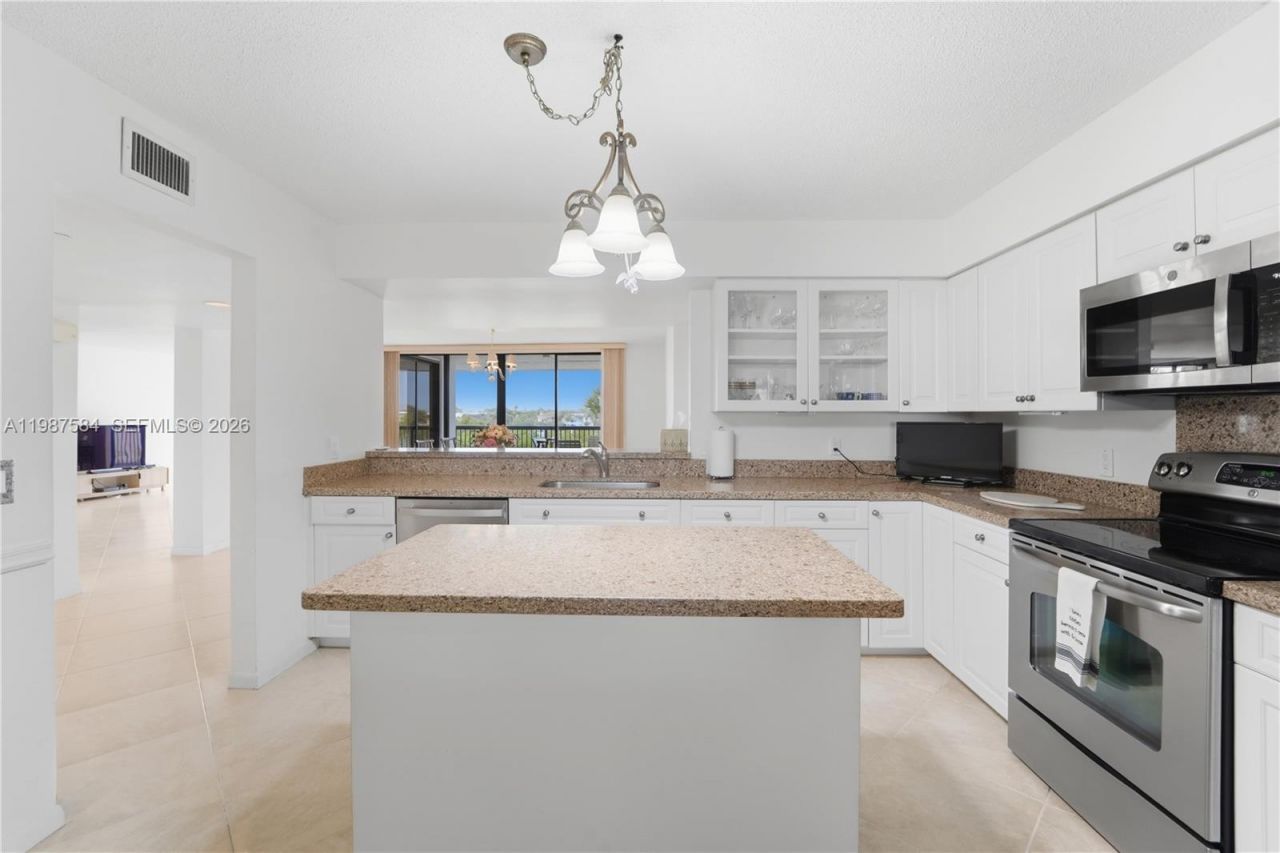 19670 Beach Rd, Unit B323, Tequesta, FL 33469 Photo