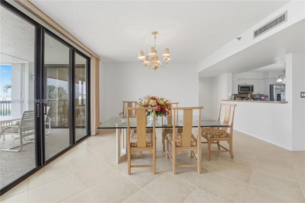 19670 Beach Rd, Unit B323, Tequesta, FL 33469 Photo