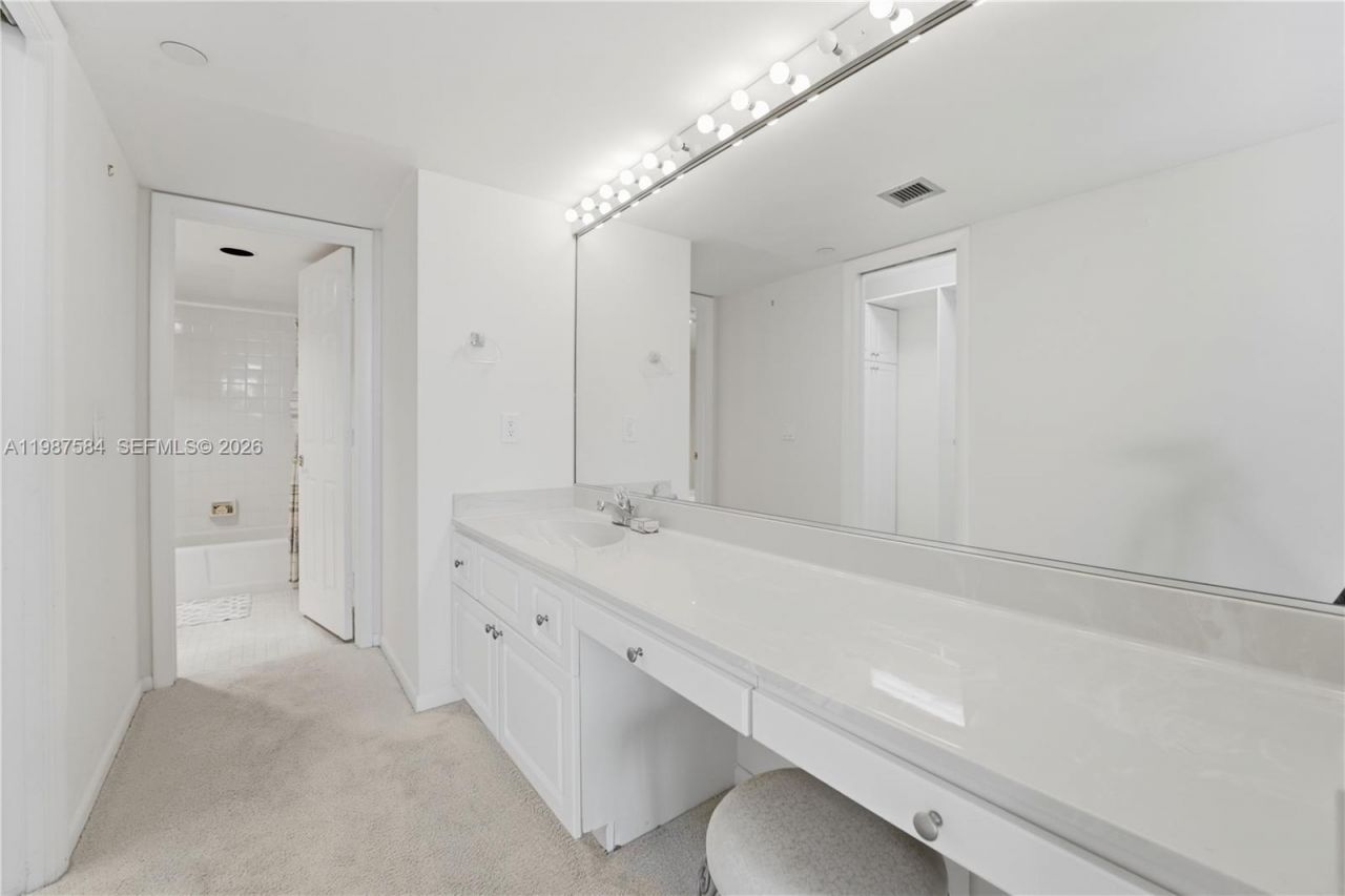 19670 Beach Rd, Unit B323, Tequesta, FL 33469 Photo