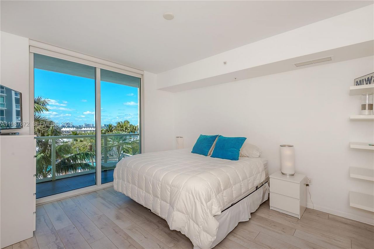 253 NE 2nd St , Unit 907, Miami, FL 33132 Photo