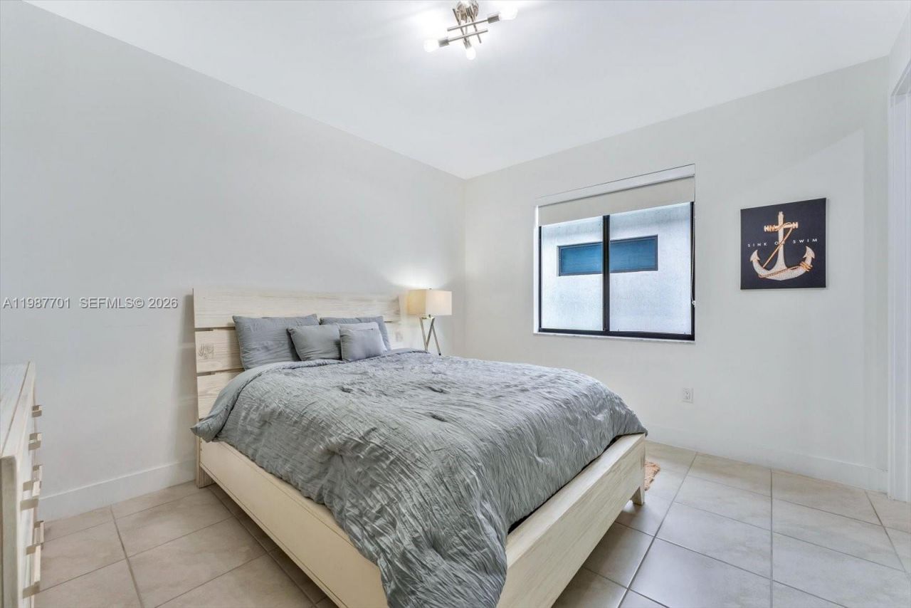 4346 NW 81st Ave , Doral, FL 33166 Photo