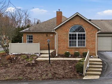 210 Whippoorwill Ln, Mansfield, OH 44906