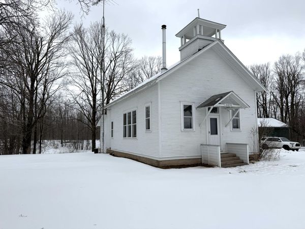 24030 M-32, Hillman, MI 49746