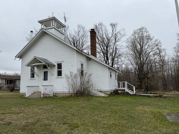 24030 M-32, Hillman, MI 49746