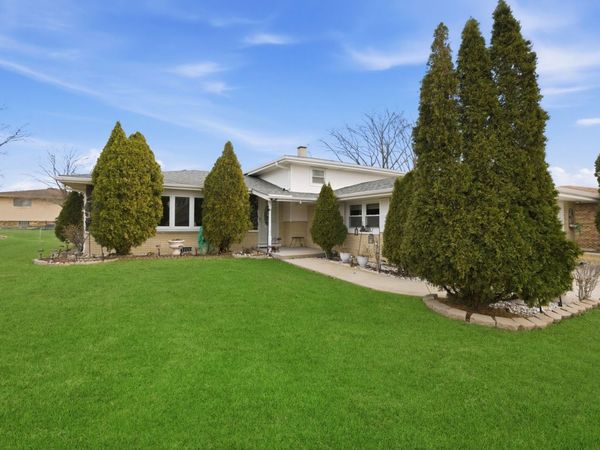 6252 157th Street , Oak Forest, IL 60452