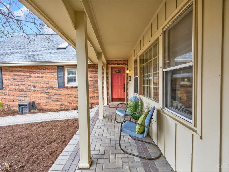 350 Pleasant Hill Drive, Wyoming, OH 45215 Photo 4