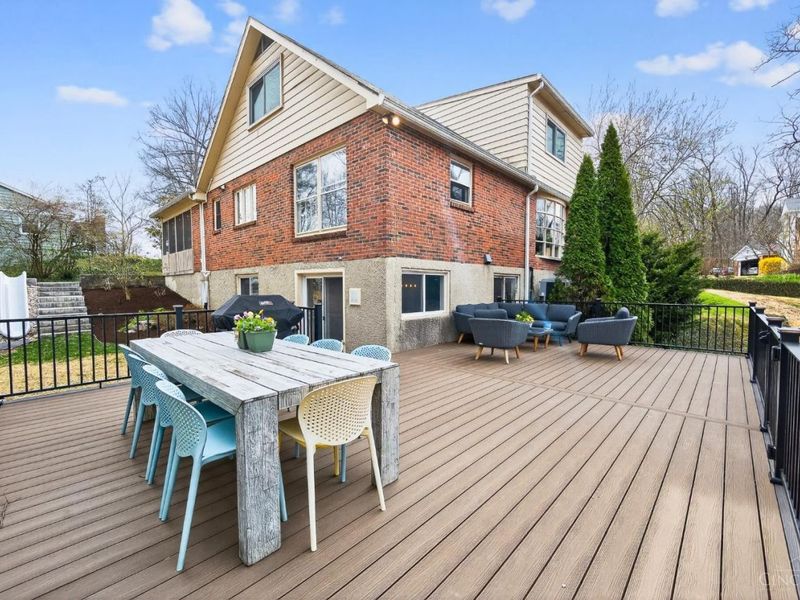 350 Pleasant Hill Drive, Wyoming, OH 45215 Photo 57