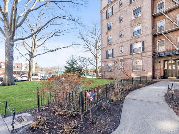 51-40 30th Avenue, Unit 5B, Woodside, NY 11377