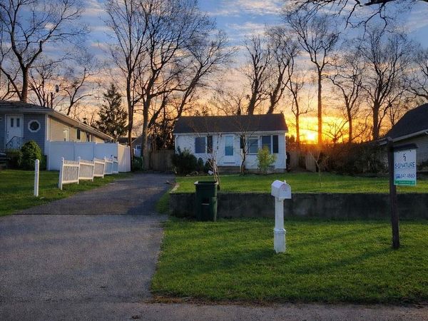 12 Cedarhurst Avenue , Selden, NY 11784