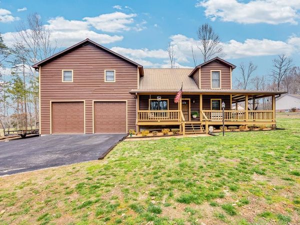465 Hickory Ln , Sparta, TN 38583