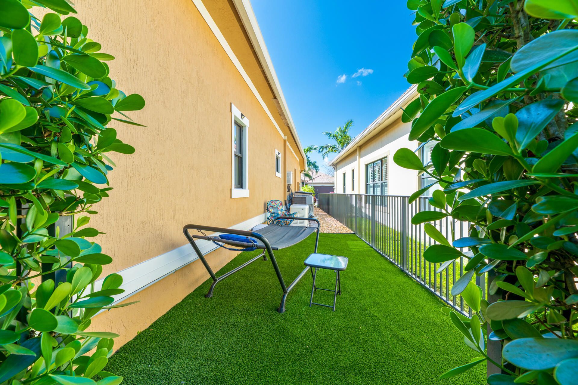 11825 N Kalmar Cir Circle N, Parkland, FL 33076 Photo