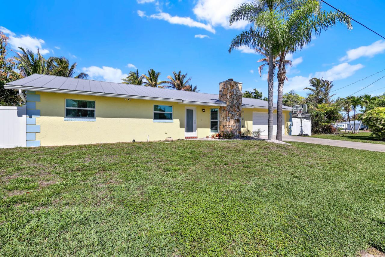 1902 Mimosa Avenue, Fort Pierce, FL 34949 Photo