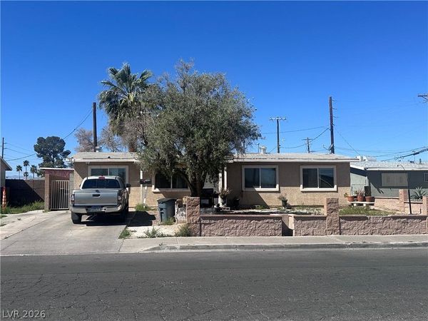 2405 N Bruce Street , North Las Vegas, NV 89030