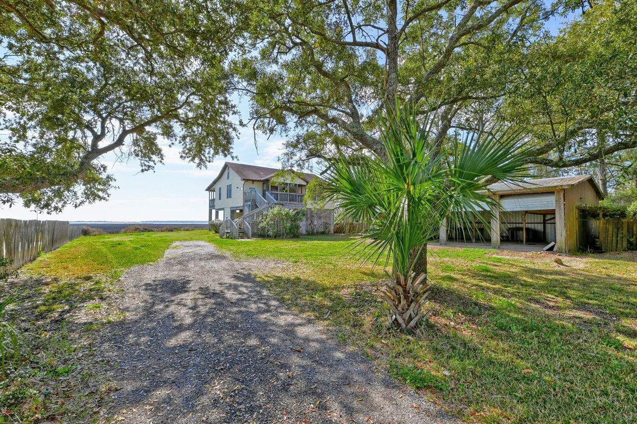 1538 Periwinkle Drive Photo 9