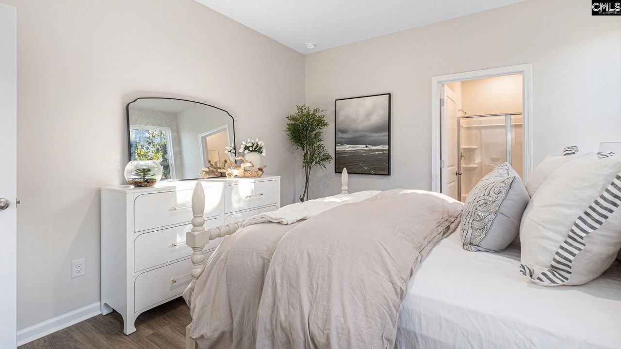 1057 Grand Oaks Drive Photo 12