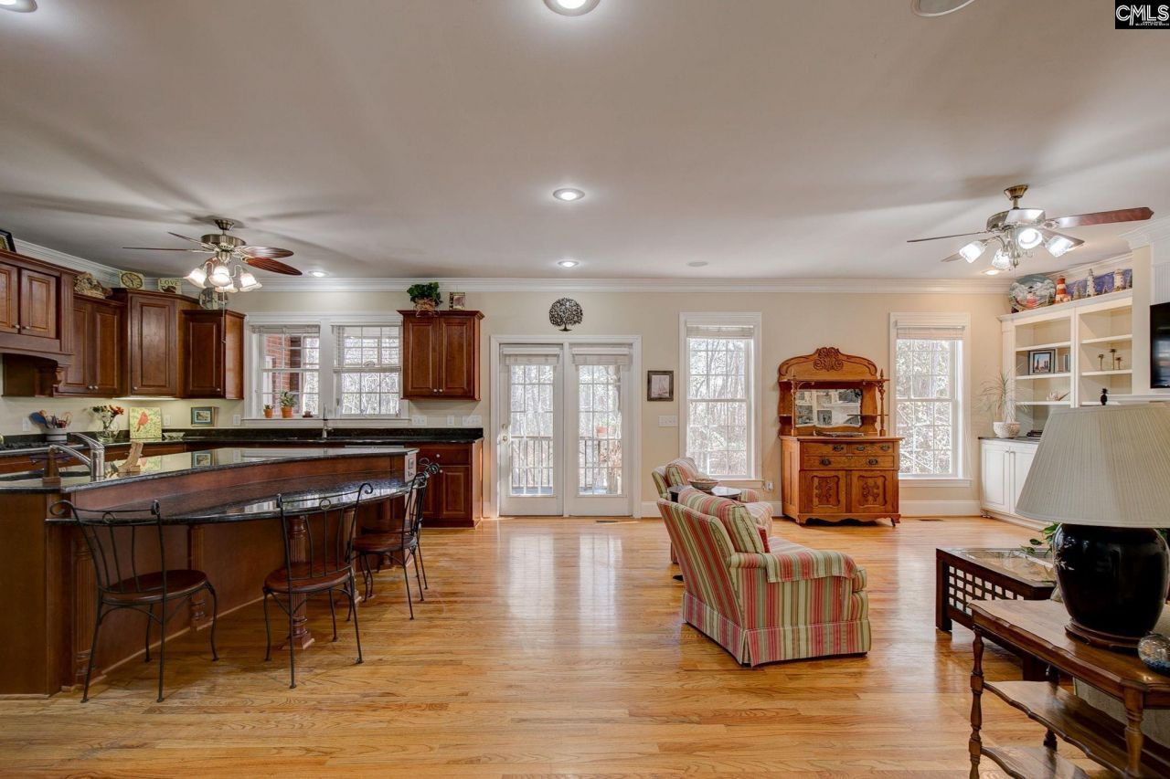 502 Eagle Pointe Drive  Photo 11