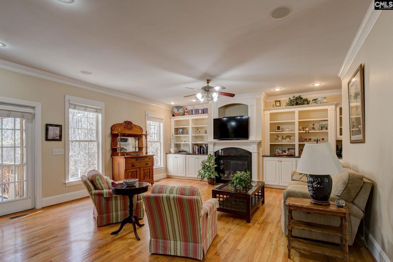 502 Eagle Pointe Drive  Photo 12