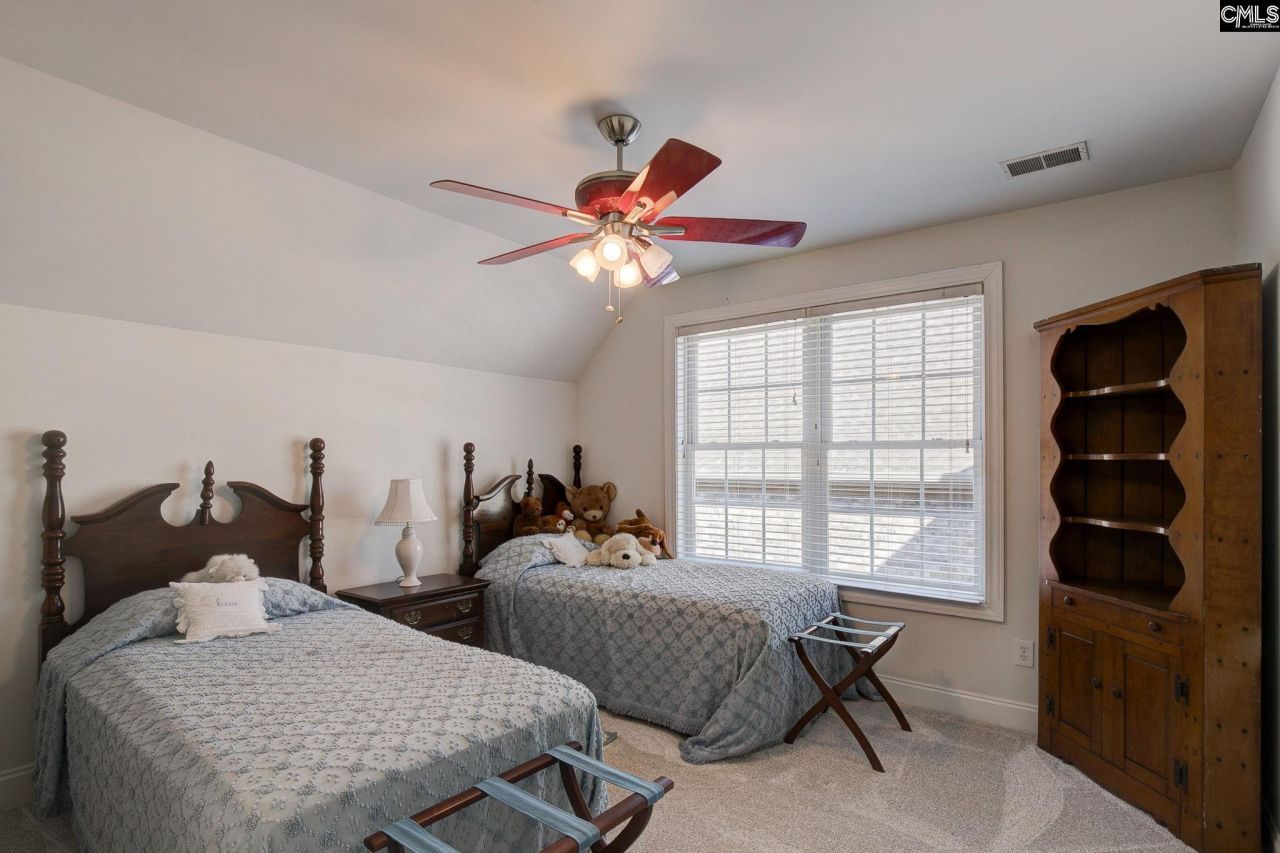 502 Eagle Pointe Drive  Photo 48