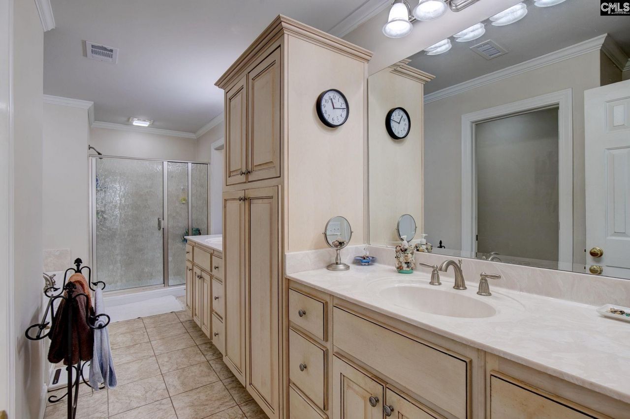 502 Eagle Pointe Drive  Photo 58