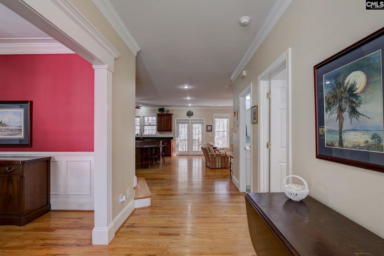 502 Eagle Pointe Drive  Photo 6