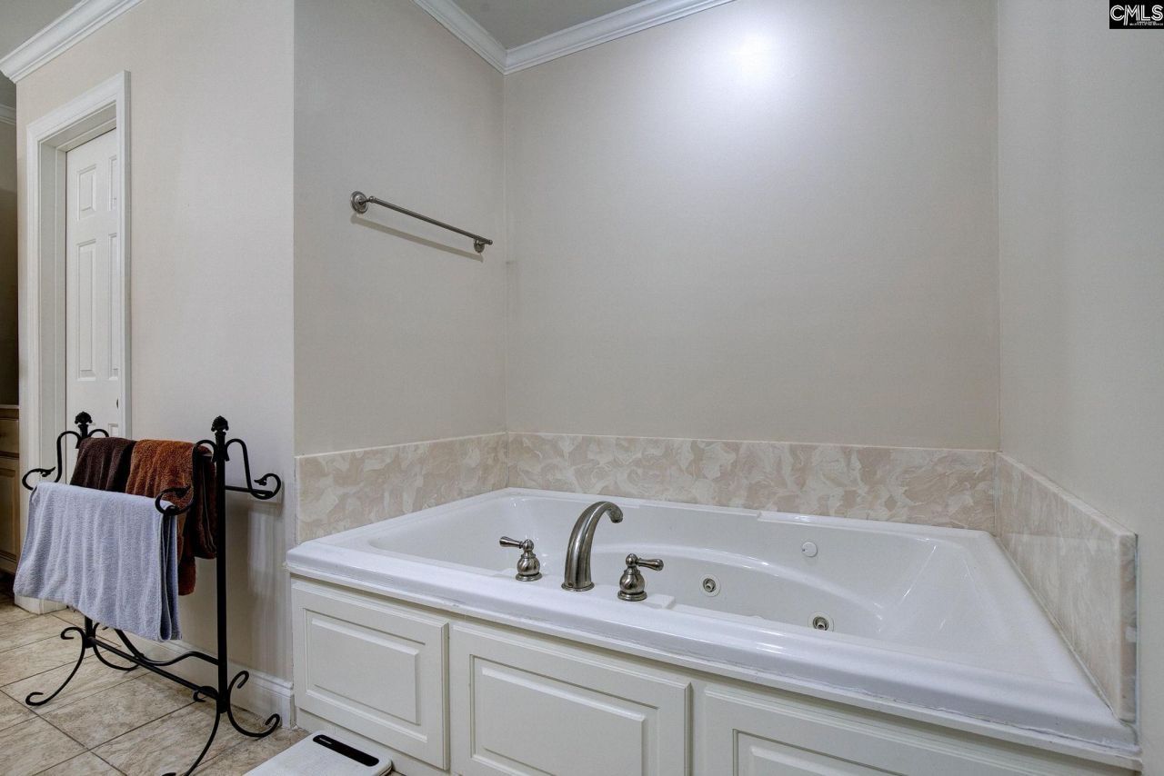 502 Eagle Pointe Drive  Photo 62