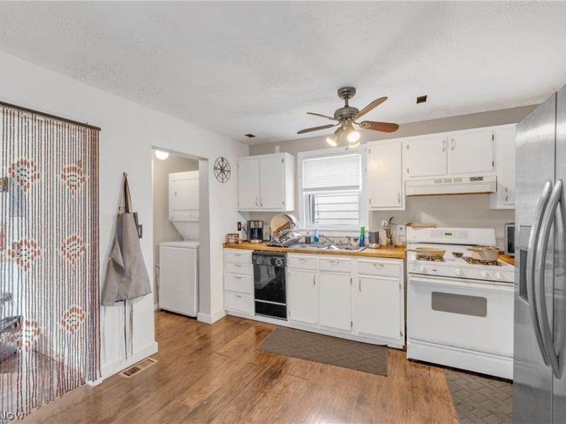 1984 W 52 Street, Cleveland, OH 44102 Photo 10