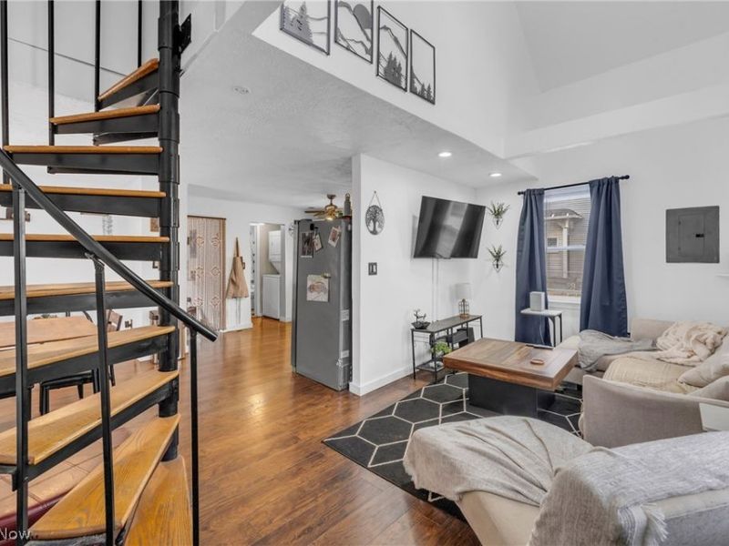 1984 W 52 Street, Cleveland, OH 44102 Photo 5