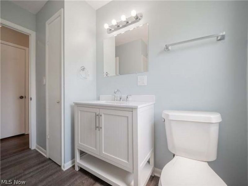 18310 Harvard Avenue, Cleveland, OH 44122 Photo 15