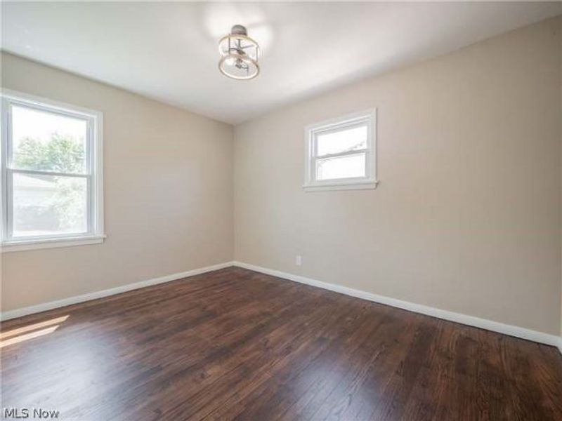 18310 Harvard Avenue, Cleveland, OH 44122 Photo 9