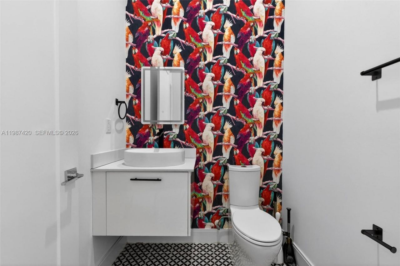 8237 NW 43rd St , Doral, FL 33166 Photo