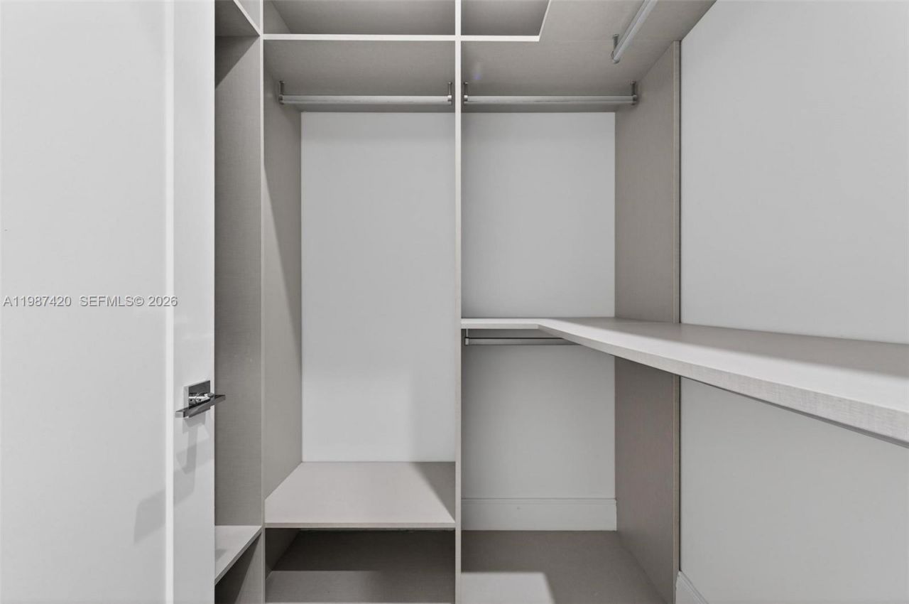 8237 NW 43rd St , Doral, FL 33166 Photo