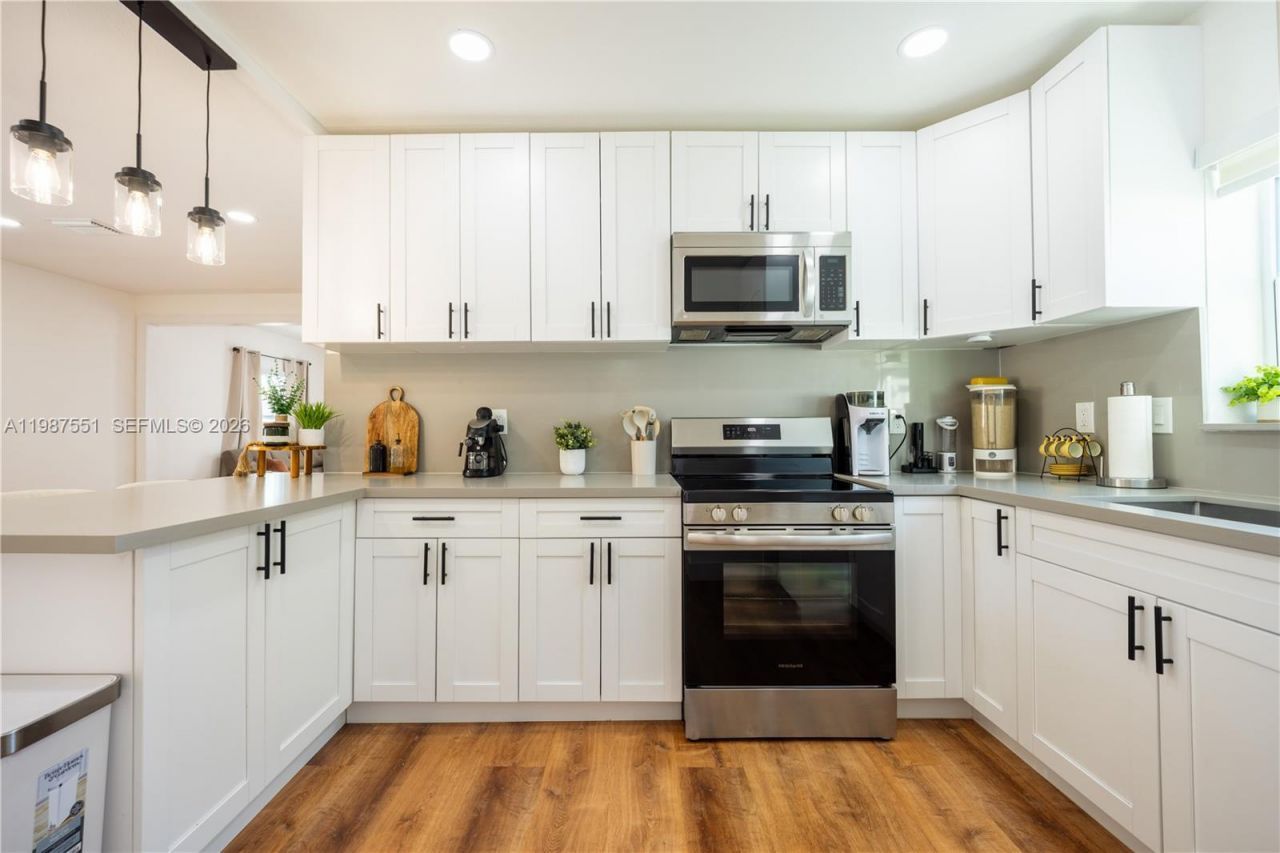 10050 SW 171st St , Unit 10050, Miami, FL 33157 Photo