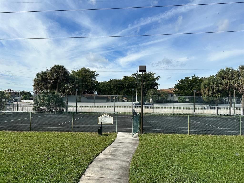 5686 Rock Island Rd , Unit 126, Tamarac, FL 33319 Photo