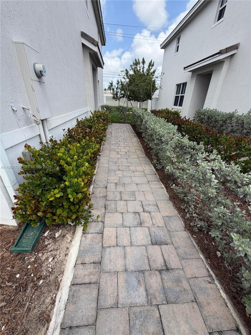 17173 SW 1st St , Pembroke Pines, FL 33027 Photo