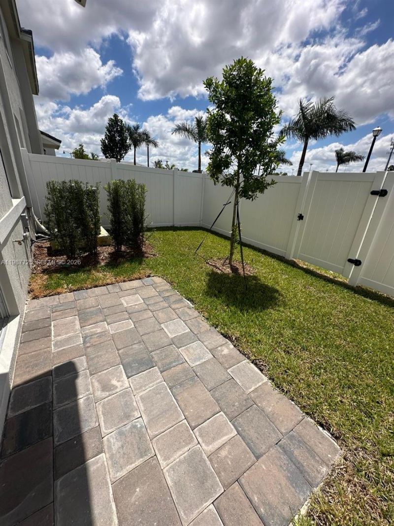 17173 SW 1st St , Pembroke Pines, FL 33027 Photo