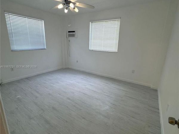 2312 SW 17th St, Unit 14, Miami, FL 33145