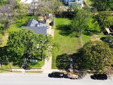 1830 Park Row Avenue, Dallas, TX 75215