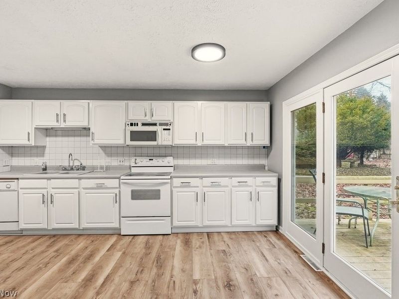 1464 Blair Drive, Akron, OH 44312 Photo 18